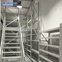 Étagère de rangement modulaire auxiliaire en métal, étroite et haute, avec plateau, pour mezzanine, optimisant l'espace vertical, pour stockage de matériel en loft