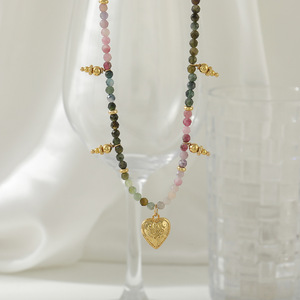 Collana con Ciondolo a Cuore Boho in Tormalina Naturale Fatta a Mano Impermeabile Estiva con Piccole Perle - Product Image 4