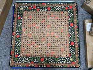 Tapis de Mahjong en Caoutchouc Américain Premium Antidérapant Lavable Réduction du Bruit pour 4 Joueurs Divertissement Familial Pique-Nique Personnalisé - Product Image 5