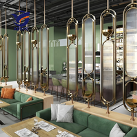 Paravent en acier inoxydable de style européen, panneau de séparation en métal décoratif pour la décoration de la pièce, séparateur d'entrée d'hôtel avec verre