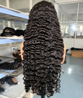 Perruques brutes bouclées Pixie Birmanes en gros, perruque frontale HD Lace Deep Wave couleur P4/27 avec mèches, perruques frontales HD Lace 13x6 en cheveux humains