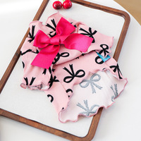 PETCIRCLE Polyester huisdierkleding voor kleine honden puppy's schattig herfst/winter hartprint strik casual stijl voor Valentijnsdag