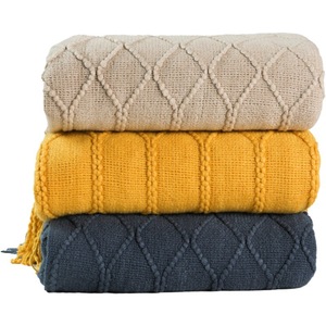 Nordic Solid Color Knitted Sofa Blanket, Minimalist Soft <strong>Bedspread</strong> for Homestay Decoration, Lightweight Breathable Travel <strong>Throw</strong> - Product Image 5
