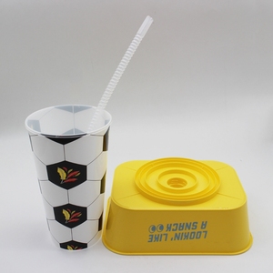fabrik direkt lebensmittel-klasse 1,5 l einweg 2 in 1 pp snack und trink becher kunststoffbecher mit snack behälter dessert obst tablett auf t - Product Image 6
