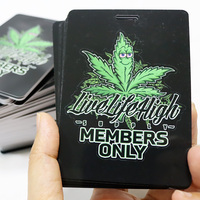 Badges événementiels personnalisés en plastique avec impression rapide Keepfly, cartes d'identité VIP avec cordon