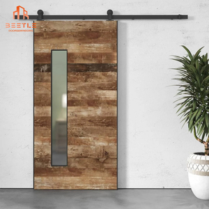 Cửa chuồng gỗ rắn Màu Retro, cho phép bạn gặp sự yên tĩnh của thời gian với mỗi lần mở và đóng. - Product Image 6