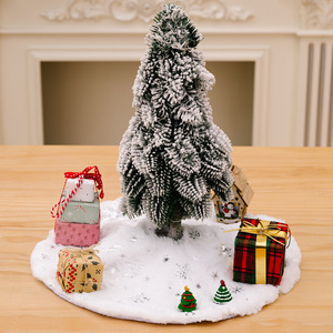 Mini jupe d'arbre de Noël jupe d'arbre de pin Miniature de neige artificielle jupe d'arbre de fourrure de Sequin d'étoile de peluche pour des décorations de table - Product Image 2
