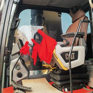 Excavadora CAT320GC Original Japonesa 90% Nueva con Martillo Triturador, Control Electrónico, Componente Principal del Motor Instalable - Product Image 4