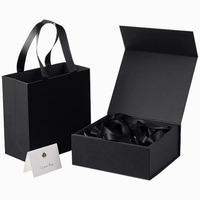 Boîtes d'emballage de luxe pour perruques de cheveux humains fantaisie en dentelle tressée en forme de livre avec revêtement UV personnalisé et feuille d'or, ensemble avec sac en satin