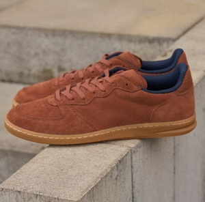 Zapatillas bajas de gamuza marrón de colaboración con marca - Estilo retro casual, suela de goma versátil, calzado deportivo estilo pareja - Product Image 6