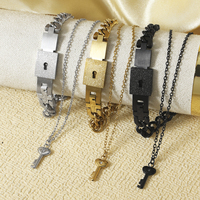 Ensemble de bracelets en acier inoxydable avec chaîne cubaine et cadenas, motif cœur, argent, or, noir, assortis pour couple, bijoux étanches, vente en gros