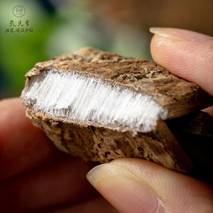 Chinese Geneeskunde Gedroogde Eucommia Ulmoides Groothandel Fabriek Hoge Kwaliteit Populaire Chinese Kruidenboom Schors Eucommia Ulmoide Oliver - Product Image 5