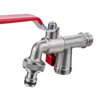 Grifo de Dos Vías con Control Independiente y Entrada de Rosca Externa para Distribución de Agua Multiusos