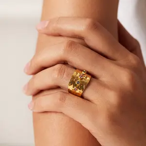 欧美热销不锈钢戒指开口尺寸彩色锆石戒指18k镀金宽戒指