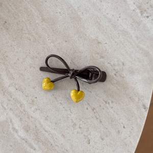 Barrette à cheveux mignonne en forme de cœur avec franges, accessoire de fête pour femme - Product Image 6