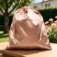 Sac à cordon en satin rose de grande taille avec logo personnalisé, sac de rangement de luxe, housse anti-poussière pour chaussures, sacs à main, vêtements