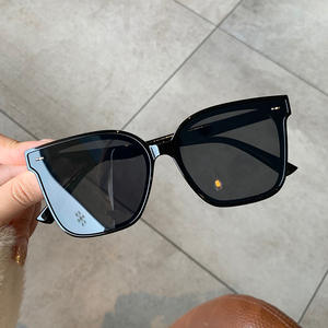 Gafas de sol retro naranja marrón para mujer, montura cuadrada grande, protección UV400, montura de PC, lentes tipo AC, 3 gafas de sol - Product Image 2