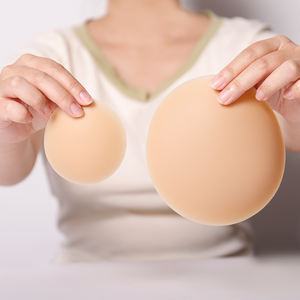 In magazzino riutilizzabile sottile riutilizzabile Silicone adesivo Nipplies copri capezzolo per le donne - Product Image 6