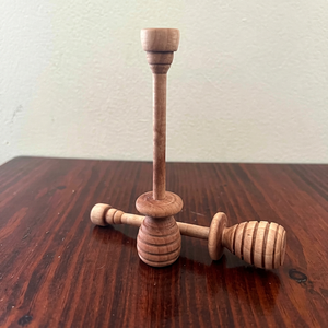 Aplicador de Miel Compacto de Madera con Acabado Pulido y Mango Largo para Uso en Campamentos - Ecológico - Product Image 1