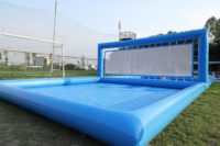 Terrain de volley-ball gonflable bleu, systèmes de filet de volley-ball de plage, terrain de volley-ball extérieur de 33 pieds pour fête de carnaval