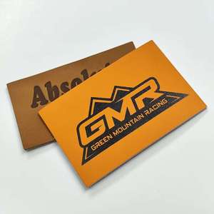 Étiquette de logo en cuir PU Offre Spéciale autocollants en cuir gaufré personnalisés avec dos adhésif pour vestes et chapeaux de vêtements - Product Image 2