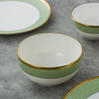 Vaisselle de luxe JQY pour la restauration fine avec porcelaine de Phnom Penh, ensemble de table élégant, vaisselle en céramique nordique pour hôtel et restaurant