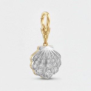 Pendentif en forme de coquille en argent sterling 925 plaqué or 18 carats avec zircone cubique - Product Image 3