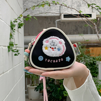 Pochette triangulaire mini de style coréen sur mesure avec patch en chenille et sangle en cordon bicolore pour les tenues quotidiennes et les soirées des femmes