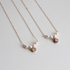 Cadena para Clavícula Envuelta en Oro de 14K, Cadena de Cuentas de Temperamento Simple con Perla Natural Pequeña de Luz Intensa para Mujer - Product Image 1