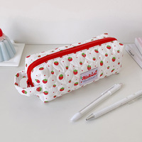 Trousse à crayons matelassée fraîche style dessin animé fraise, multi-compartiments pour l'école