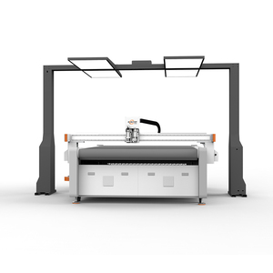 Machine de découpe automatique à couteau vibrant Realtop pour cuir PU artificiel et cuir véritable naturel monocouche, moteur 9KW - Product Image 3