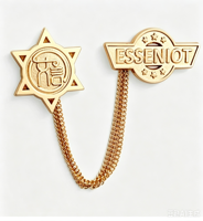 Badge de conception de mode personnalisé, broche papillon creuse en métal, épinglette lettre, badge de revers en émail, badge d'identification scolaire ou d'entreprise avec chaîne