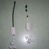 Pulvérisateur à quatre voies en plastique Eternalspraynozzle modèle 4 pour l'irrigation des terres agricoles avec poids stabilisateur et clapet anti-retour