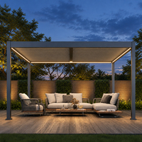Pergola motorisée extérieure en aluminium à lames orientables avec drainage intégré, capteurs de pluie et de vent, éclairage LED pour jardin de villa
