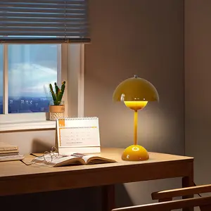 Lampu hias bunga LED tanpa kabel, lampu meja samping tempat tidur restoran, lampu dekorasi Modern dapat diisi ulang