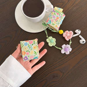 Funda Protectora de Cuero PU con Diseño Floral de Primavera, Antigolpes y Ecológica, con Cordón y Adorno de Flor - Product Image 5