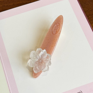ZiTeng Korean High-End Exquisita Flor de Camelia Tridimensional Horquilla Versátil Horquilla de Acetato para Separación Lateral Pico de Pato - Product Image 6