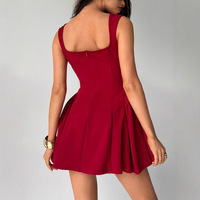 Robe Courte Femme Sans Manches Coupe Ajustée en Tissu Extensible Couleur Unie Coupe Trapèze Idéale pour Soirées et Tenues Quotidiennes – Meilleure Vente