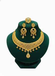 Collar SAUTOIR con Placa Chapada en Oro de 24K, Estilo Premium con Detalle de Placa Elegante Diseñado para la Moda - Product Image 6