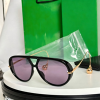 Nouvelles Lunettes de Soleil Carrées Rétro Européennes Légères et Amincissantes avec Verres Dégradés Métalliques, Monture Complète, Unisexe, Protection UV400