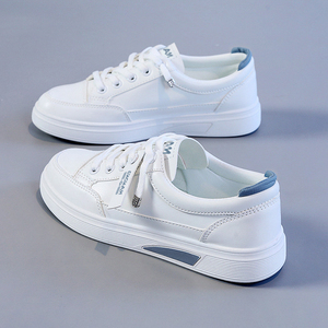 Chaussures de sport d'été tendance pour femmes 2025 – Baskets décontractées en cuir PU blanc avec semelle plate et design imperméable - Product Image 1