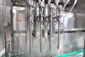 Garrafa Plástica Quadrada Automática de 20L em HDPE para Armazenamento de Produtos Químicos, Óleo de Motor e Água, Linhas de Produção de Enchimento em HDPE - Product Image 4