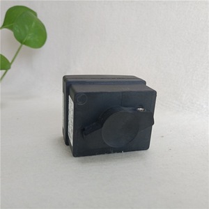 เซ็นเซอร์วัดการไหลของเบิร์กเคิร์ต รุ่น SE30 8030 12-36V PNP NPN สำหรับอุตสาหกรรม ป้องกันการหยุดการทำงานของท่อส่งน้ำ - Product Image 3