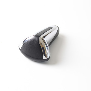 Pommeau de levier de vitesse en cuir ergonomique pour modèles Peugeot Citroën Europe - Product Image 2
