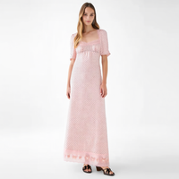 Robe longue d'été personnalisée pour femme, coupe ajustée, à pois roses, col carré, manches volantées, ourlet en dentelle