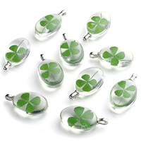 Porte-clés en résine avec trèfle à quatre feuilles séché véritable, pendentif porte-bonheur, spécimen végétal, breloque pour la fabrication de bijoux DIY pour femmes