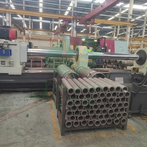Cylindre hydraulique télescopique personnalisé pour équipement lourd Structure de la <span class=keywords><strong>pompe</strong></span> <span class=keywords><strong>à</strong></span> godet du <span class=keywords><strong>bras</strong></span> de l'excavatrice Cylindre <span class=keywords><strong>à</strong></span> <span class=keywords><strong>piston</strong></span> du noyau du moteur - Product Image 2