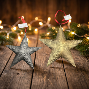 Adorno Navideño Metálico con Estrella en Relieve Hecho a Mano por Sonnet Decor, Decoración Colgante de Hierro con Diseño Duradero - Product Image 2