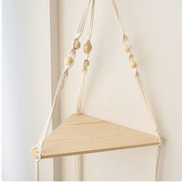Étagères triangulaires à deux niveaux pour la décoration murale Macrame Boho Home Decor Plant Hanger Candle Holder for Living Room Bedroom Bathroom
