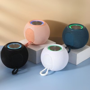 Mini Altavoz Portátil Esférico con Luz Rítmica RGB, Correa para Colgar, <span class=keywords><strong>Caja</strong></span> <span class=keywords><strong>de</strong></span> Sonido para Exteriores - Product Image 6